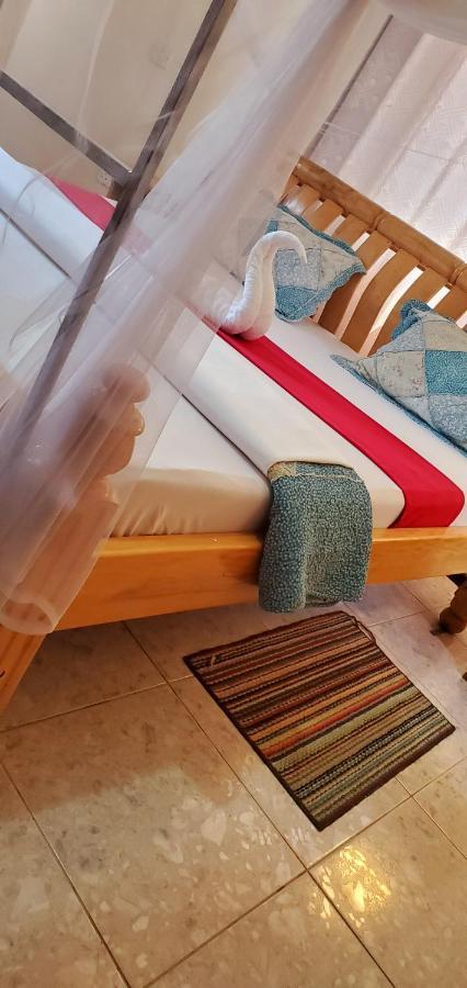 La Feve Beach Bed And Breakfast Entebbe Luaran gambar