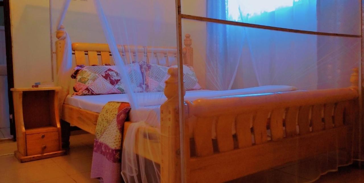 La Feve Beach Bed And Breakfast Entebbe Luaran gambar
