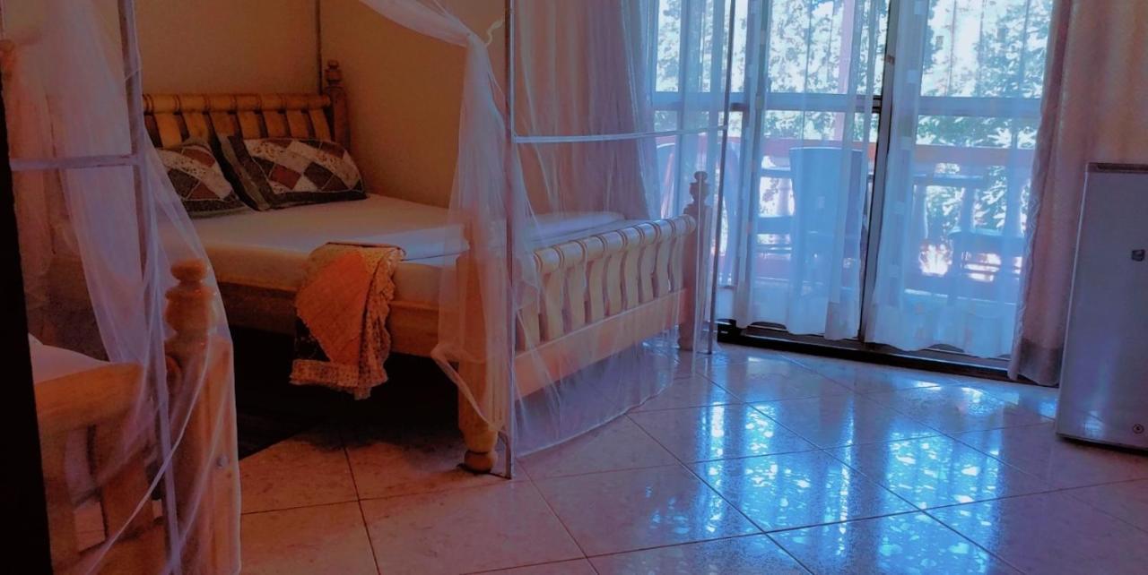 La Feve Beach Bed And Breakfast Entebbe Luaran gambar